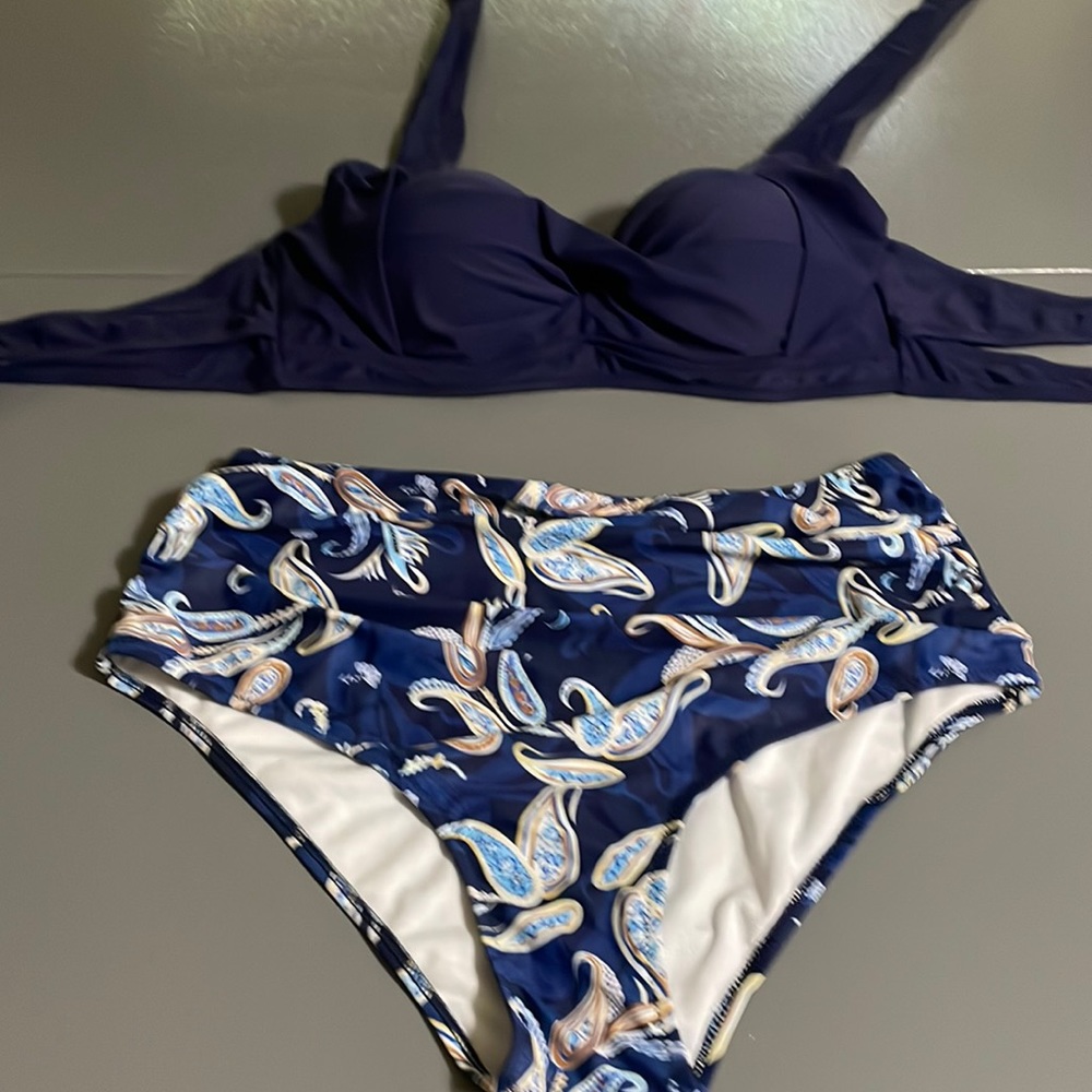 Women’s Bikini Size XL